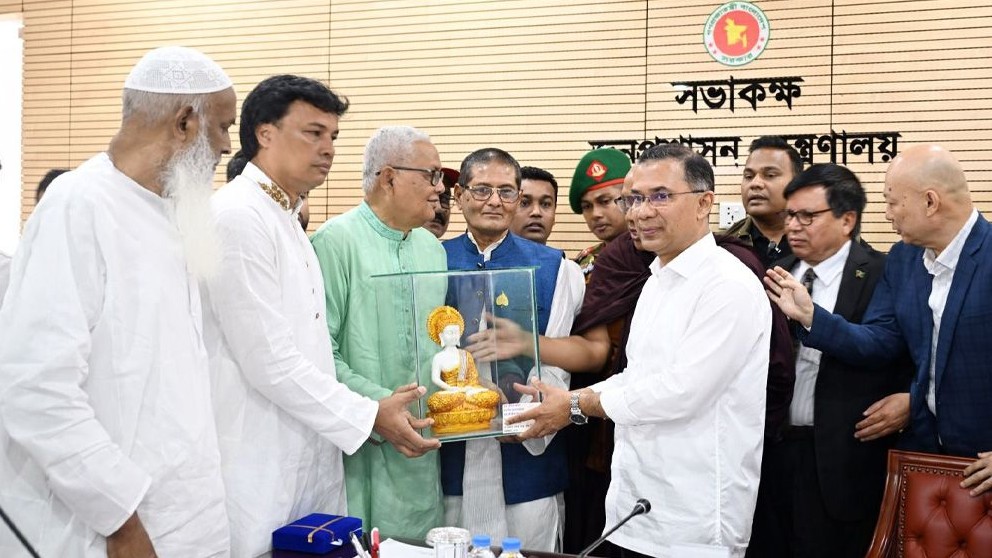 বর্তমান সরকার ধর্মকে রাজনৈতিক স্বার্থে ব্যবহার করতে চায় না : প্রধানমন্ত্রী